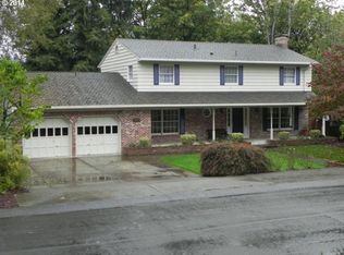 15180 Boones Way, Lake Oswego, OR