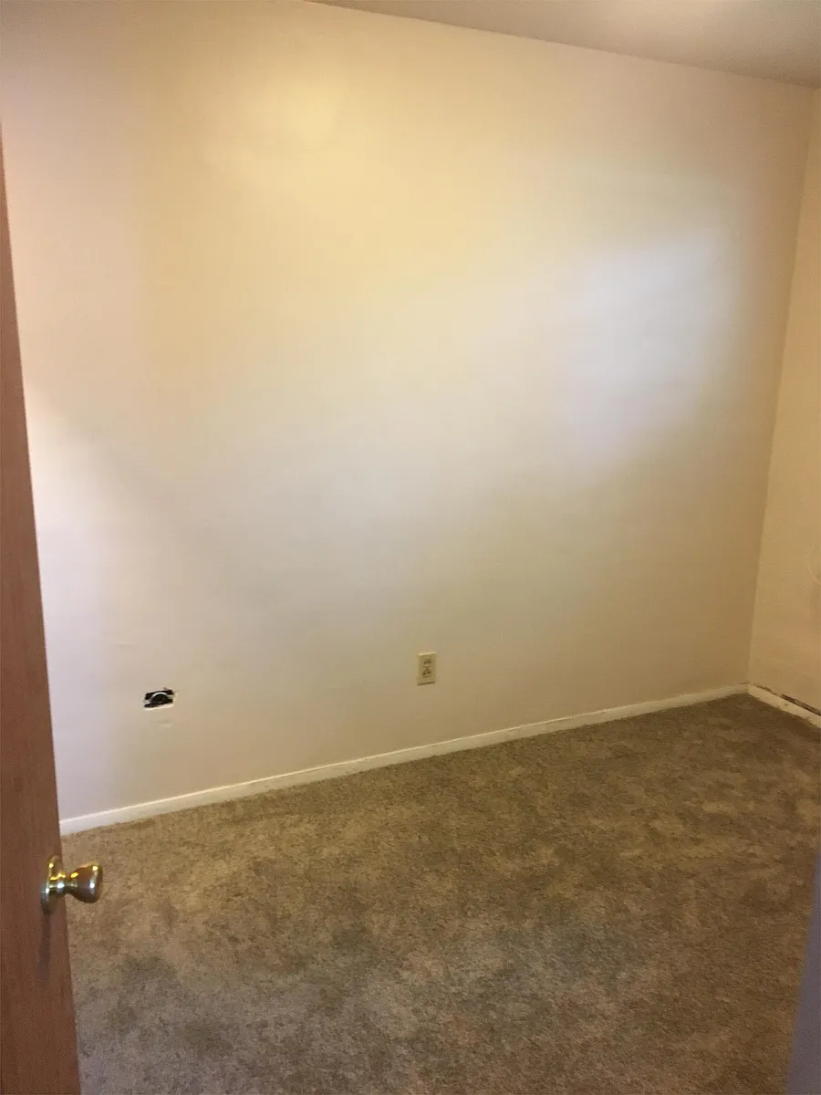 Building Photo - 306 W Hill St #2