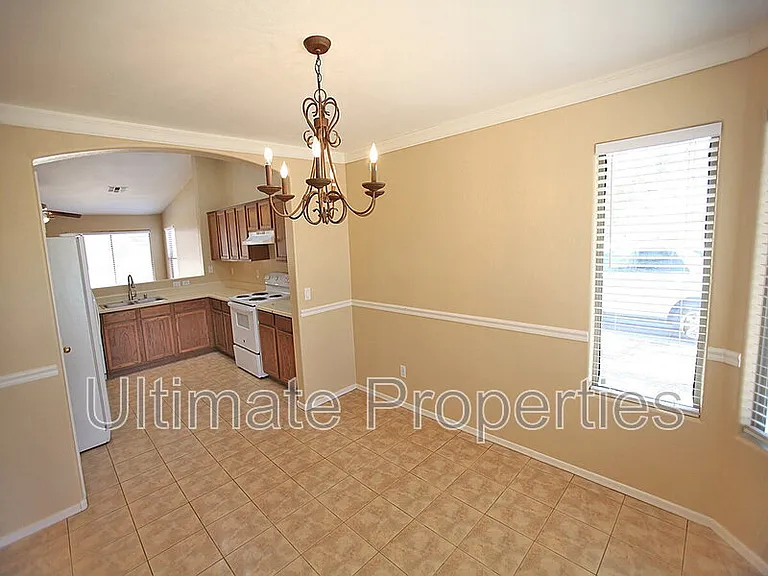 2333 W Maldonado Dr — Photo 6