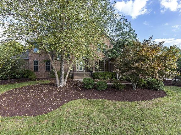 4th image of 213 Wind Haven Dr