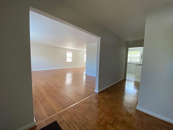 2nd image of 8706 Delmar Blvd