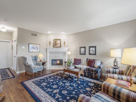 5th image of 691 W Dekora STREET Unit E