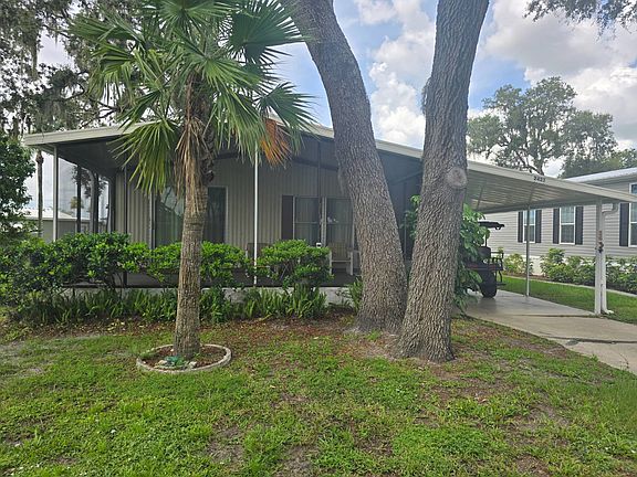3rd image of 2422 Azalea Ln #26