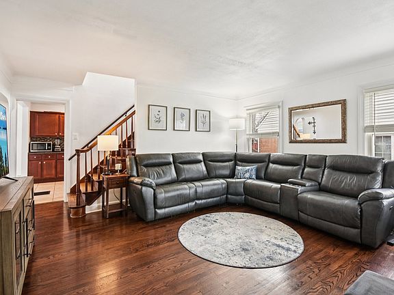3rd image of 9404 S 55th Ct