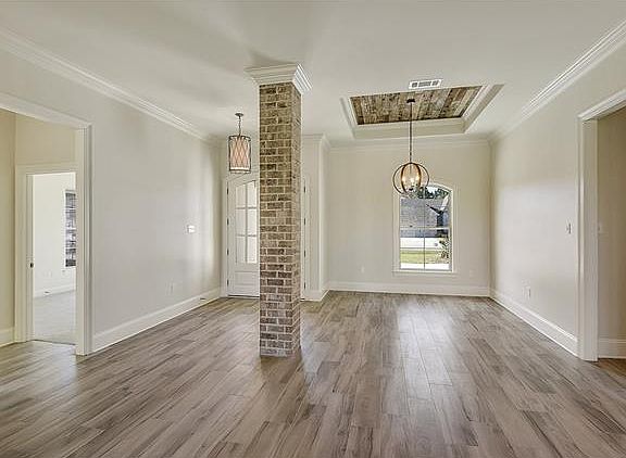 4th image of 1052 Cypress Crossing Dr