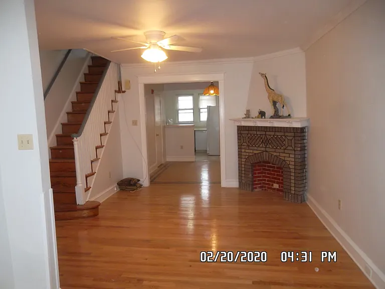 577 Green Ln — Photo 5
