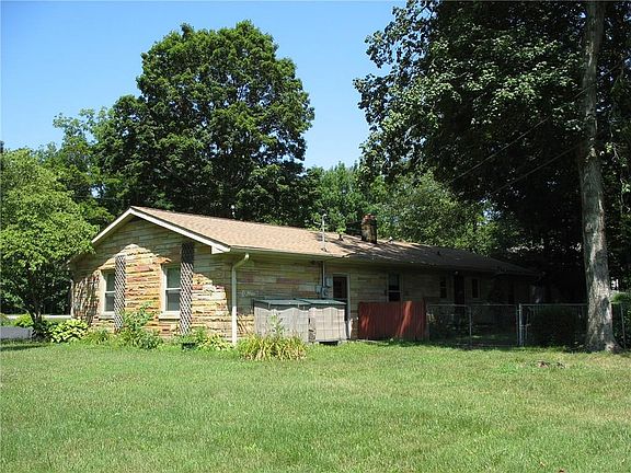 3rd image of 9205 Fanchon Dr