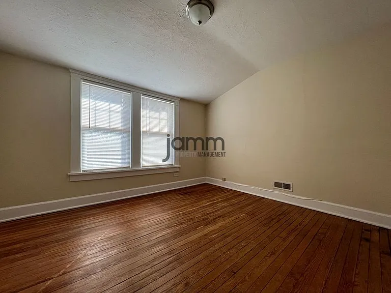 13103 Cedar Rd — Photo 18