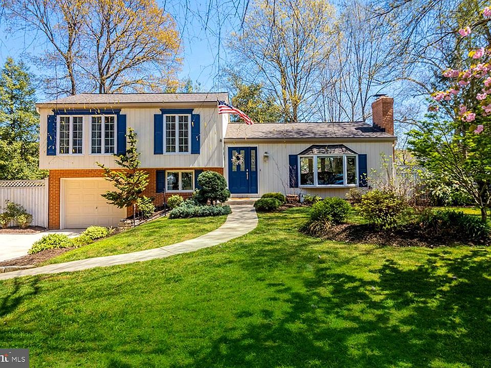 1st image of 607 Bay Green Dr