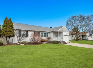 2143 Dofena Ln, East Meadow, NY 11554