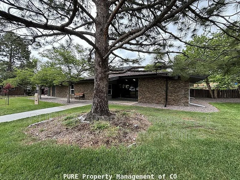 1150 Golden Cir #409 — Photo 21