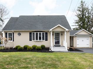 47 Harvard Pl, Orchard Park, NY 14127