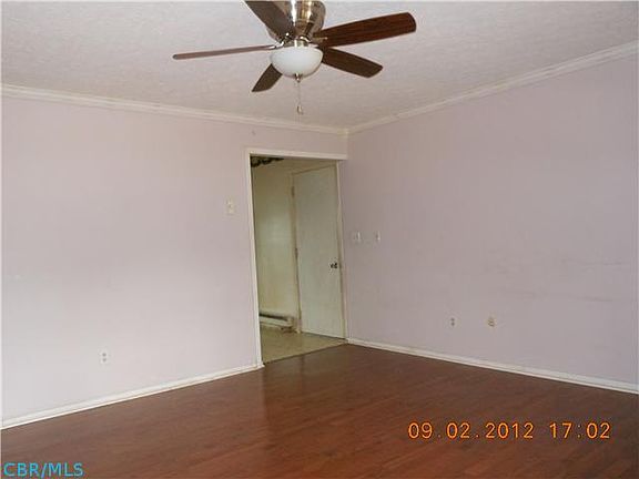 3rd image of 1226 Oak Park Dr