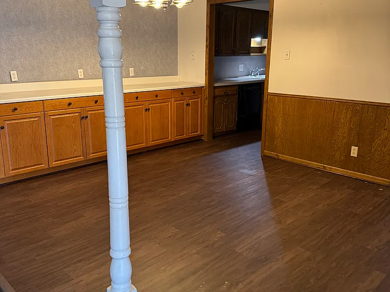 1806 Crescent Dr — Photo 9