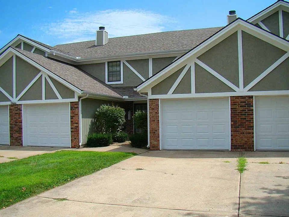 3573 NE Independence Ave #3573