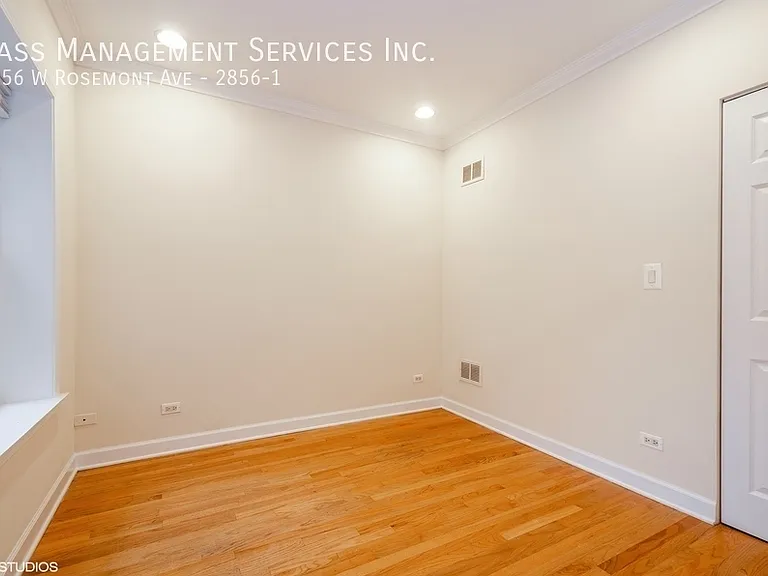 2856 W Rosemont Ave #1 — Photo 3