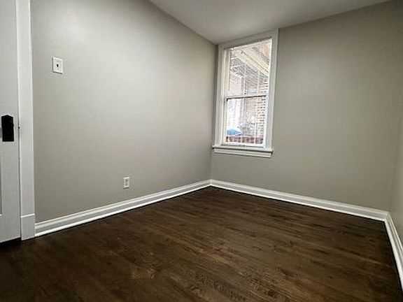 5th image of 2650 N Springfield Ave