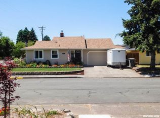 2890 SE Collins Pl, Corvallis, OR 97333