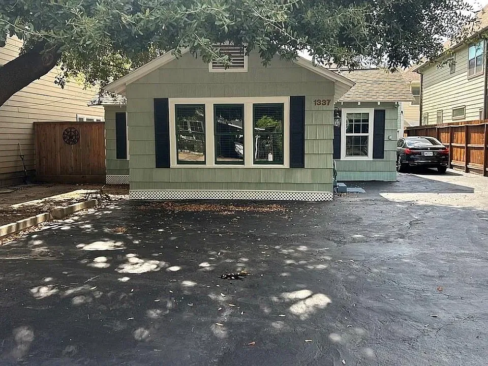 1337 Nashua St