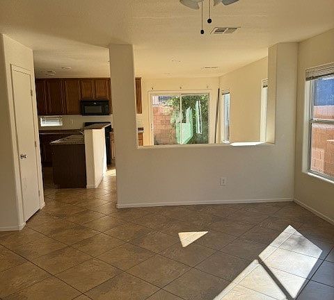 2nd image of 617 Beckton Park Ave #617