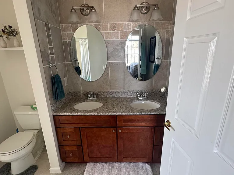 2511 Huntscroft Ln #303 — Photo 19