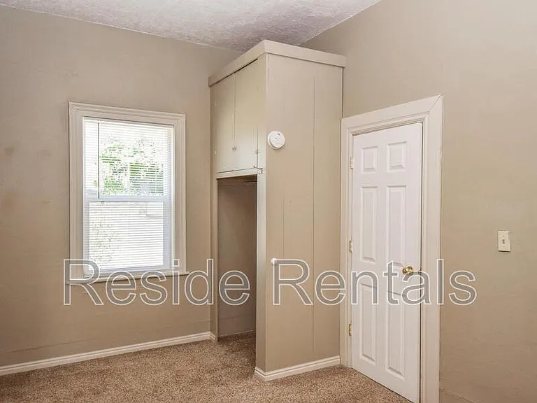 502 W Center St #1 — Photo 12