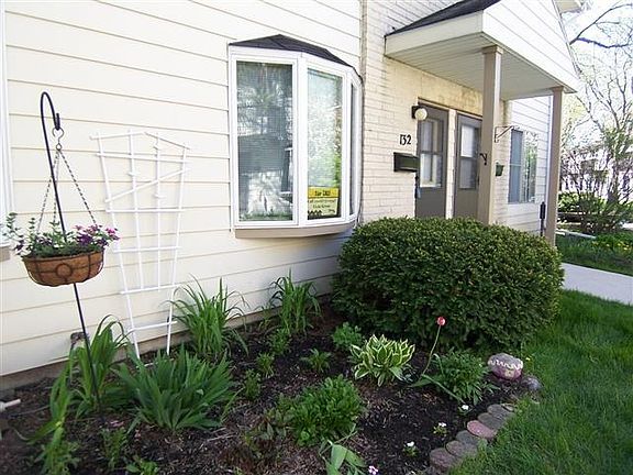 2nd image of 132 N Lakewood Gdns