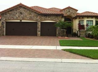 3945 NW 87th Ave, Cooper City, FL 33024