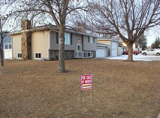524 16th St NE, Jamestown, ND 58401