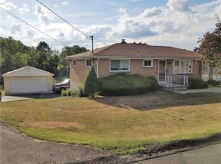 158 Larkspur Cir, Mount Pleasant, PA