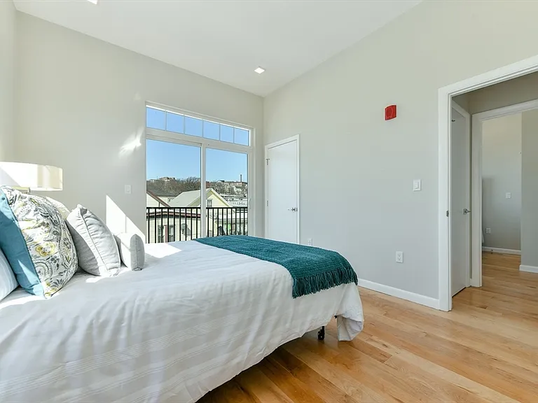 87 Parker St #402A — Photo 29
