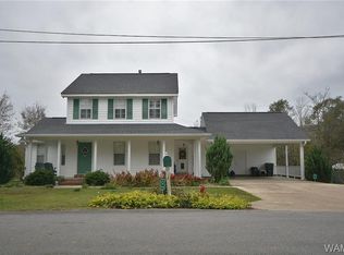 67 Rose St, Carrollton, AL 35447