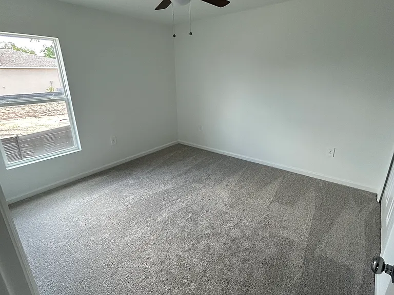 1371 Blue Ash Ln — Photo 33
