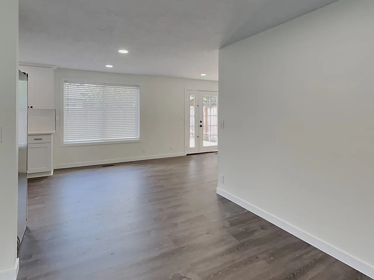 20710 SW Jay St — Photo 4
