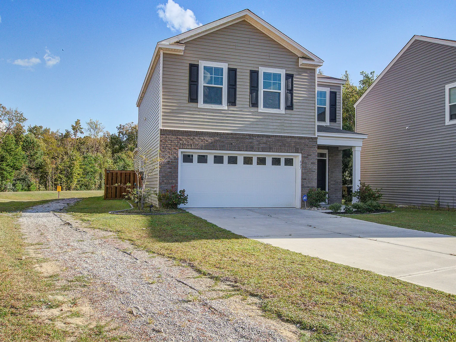 3 bed, 2.5 bath, 1742 sqft, $2,750 — Photo 2