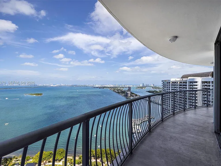 1750 N Bayshore Dr #3801 — Photo 3