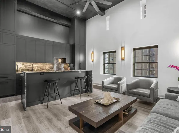 219 S 18th St #710, Philadelphia, PA 19103