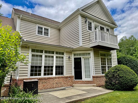 3rd image of 901 Ohenry Close