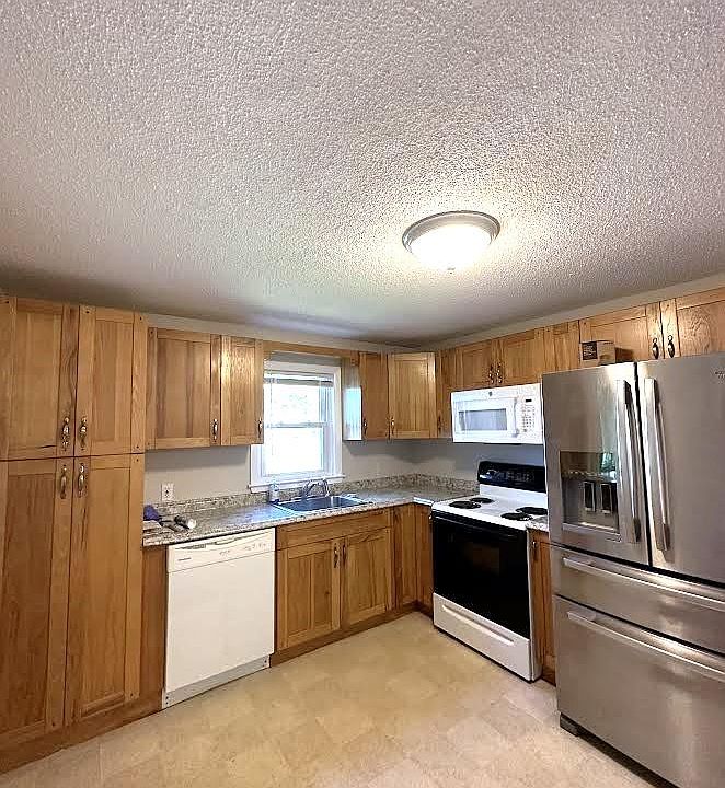 1st image of 9 Louds Ave #1F