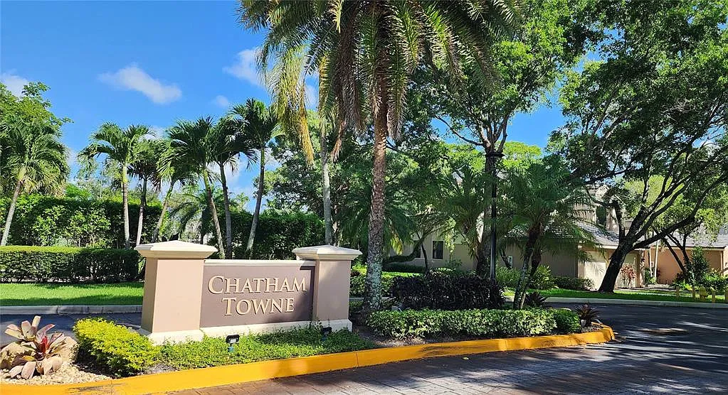 2 bed, 1050 sqft, $2,495 — Photo 3