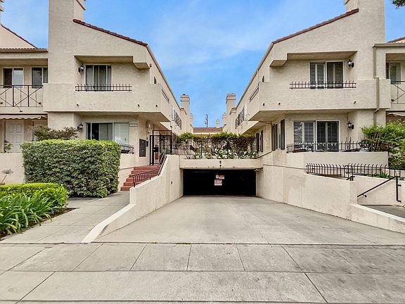 4th image of 2339 34th St Unit 36