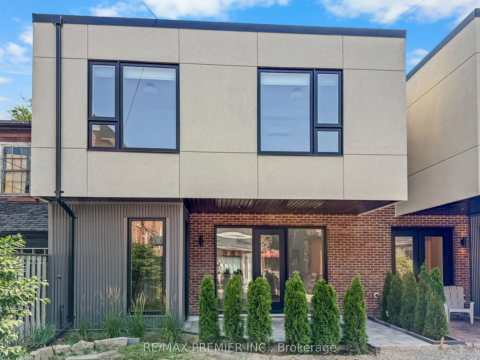 3 bed, $5,150 — Photo 1