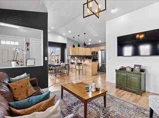 1049 Allington Dr N, North Salt Lake, UT 84054