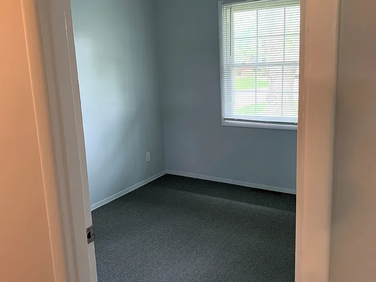 623 Virginia Ave — Photo 7