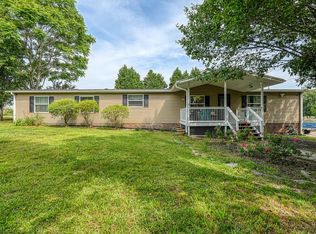 243 Arena Park Dr, Inman, SC 29349