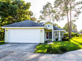 995 Heatherwood Ct, Port Orange, FL 32127