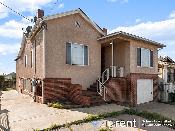 4th image of 2137 E 23rd St #B