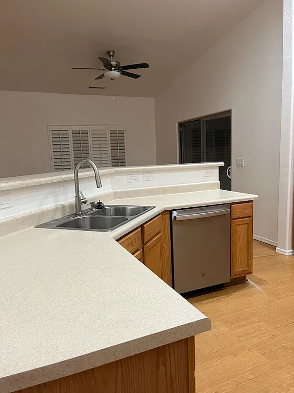 3 bed, 1750 sqft, $2,300 — Photo 2