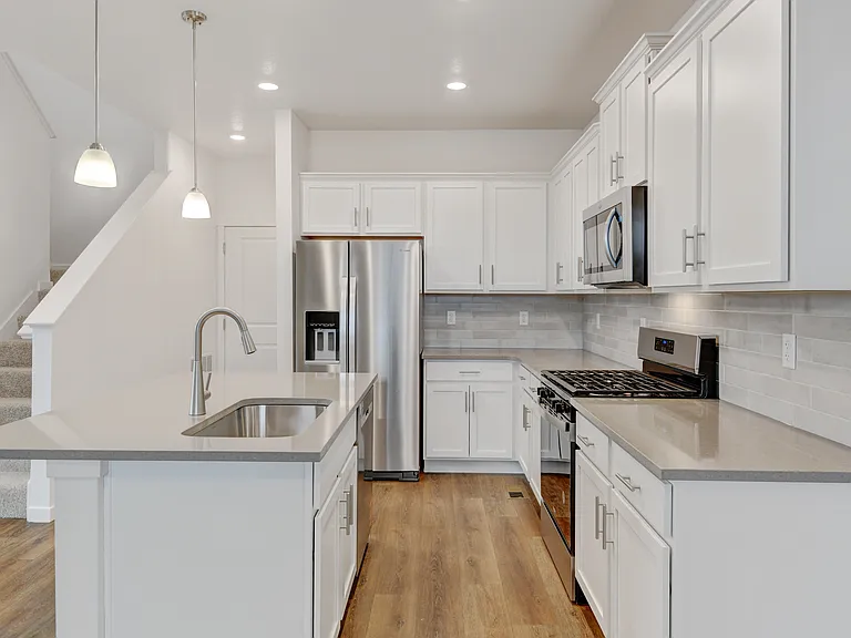 900 Andrews Crest Dr — Photo 9