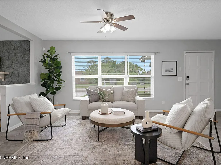 42 Dolphin Blvd — Photo 6